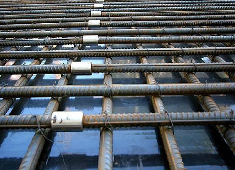 阿尔山为什么建楼房时，要在钢筋上加一排小圆环？原来作用这么大